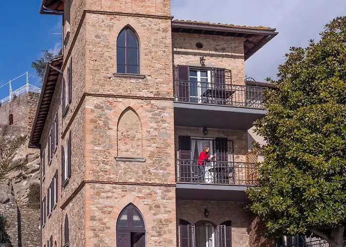 アパート Lungolago